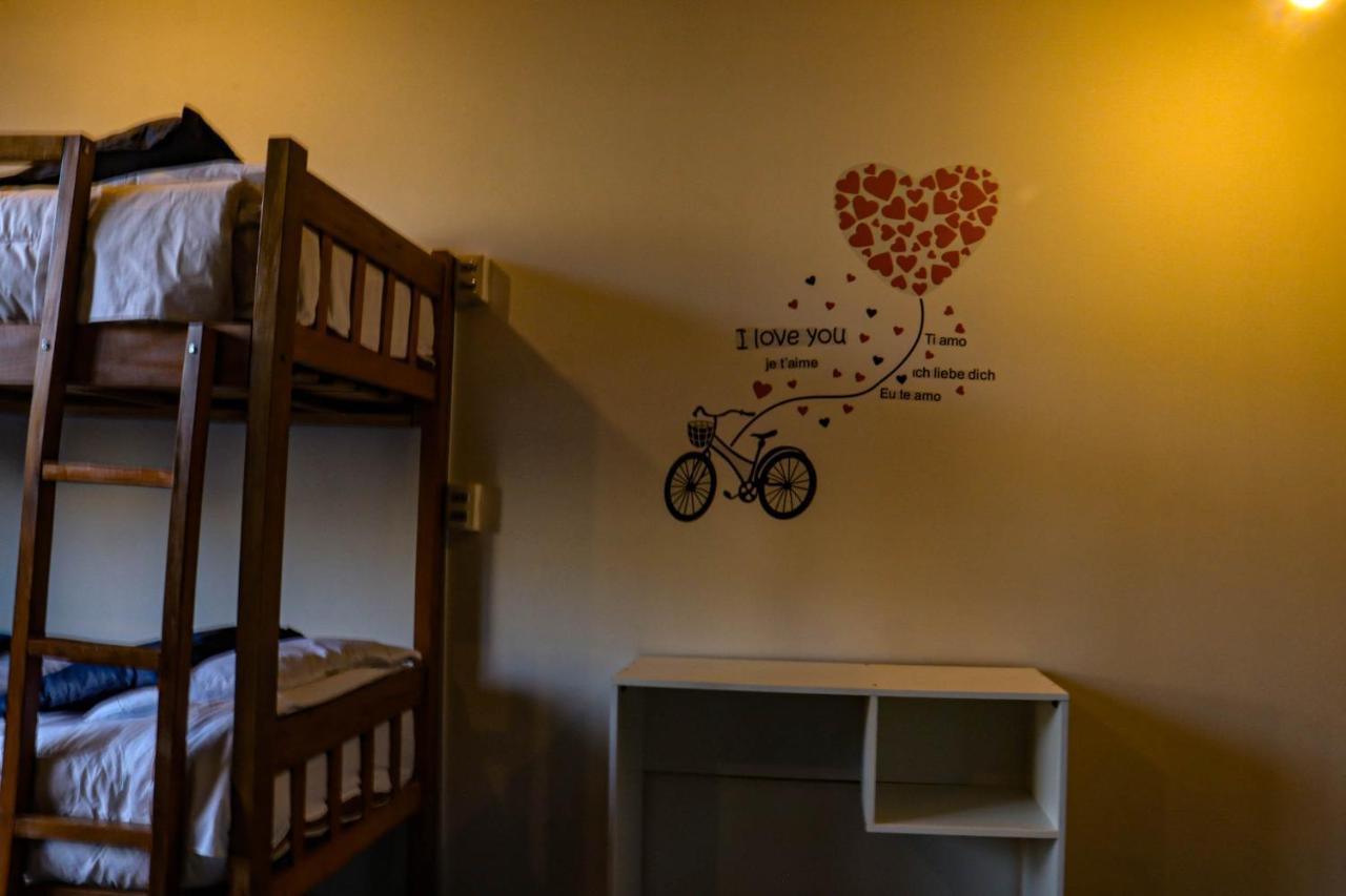 Lobo Hostel La Paz Bagian luar foto