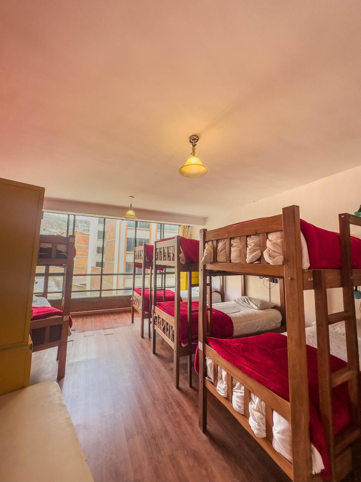 Lobo Hostel La Paz Bagian luar foto