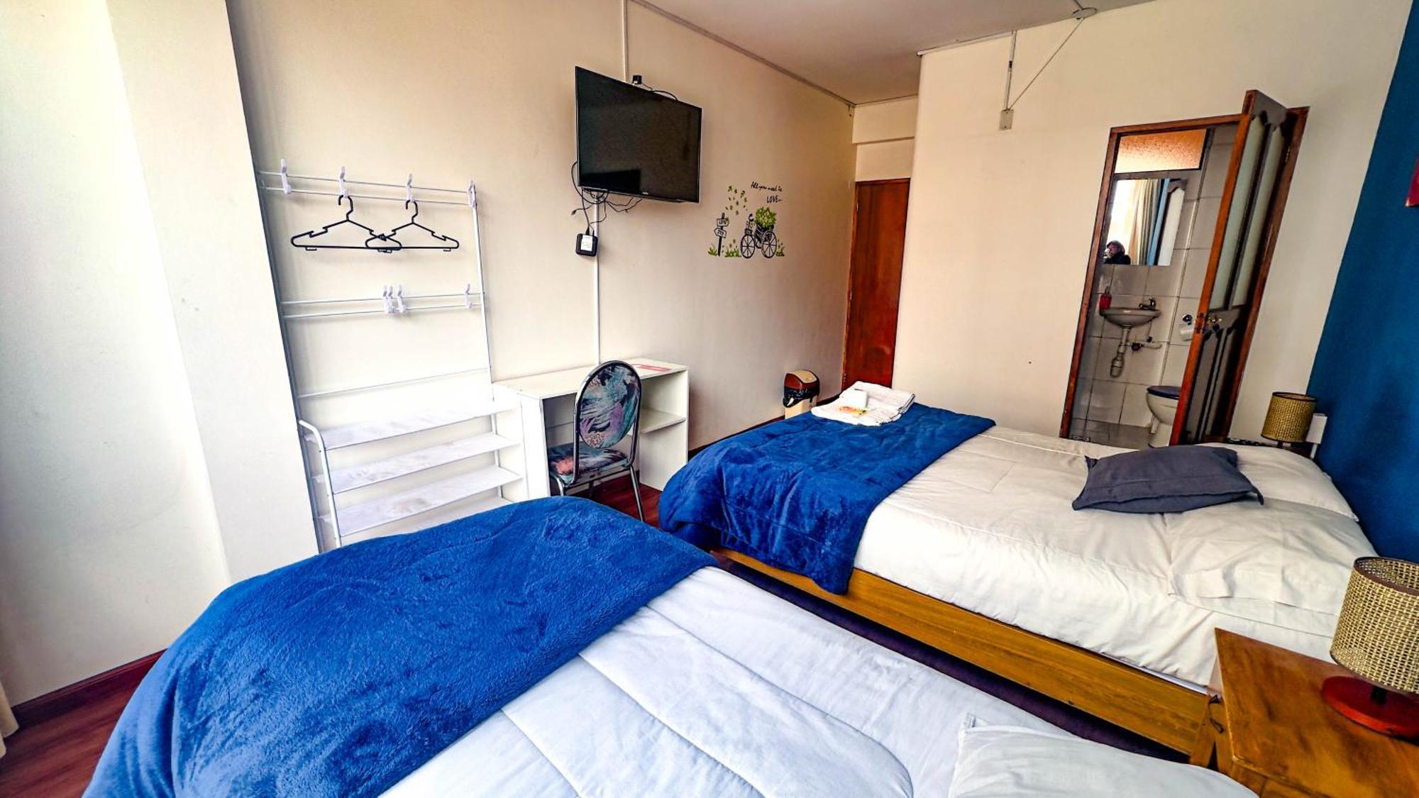 Lobo Hostel La Paz Bagian luar foto