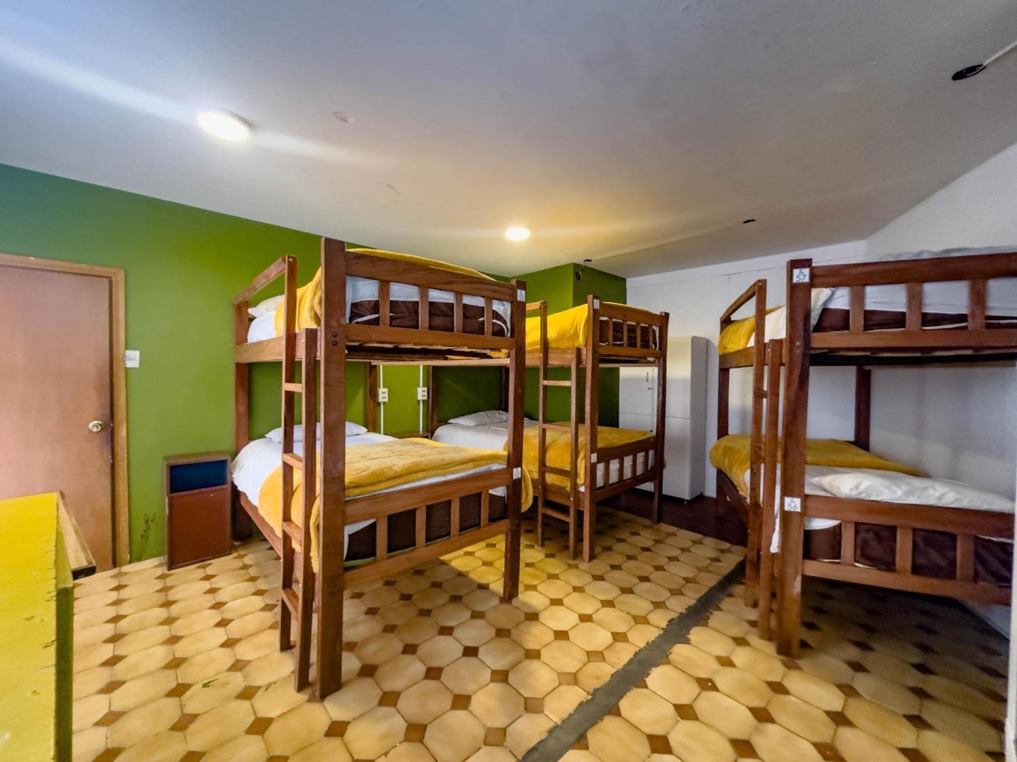 Lobo Hostel La Paz Bagian luar foto