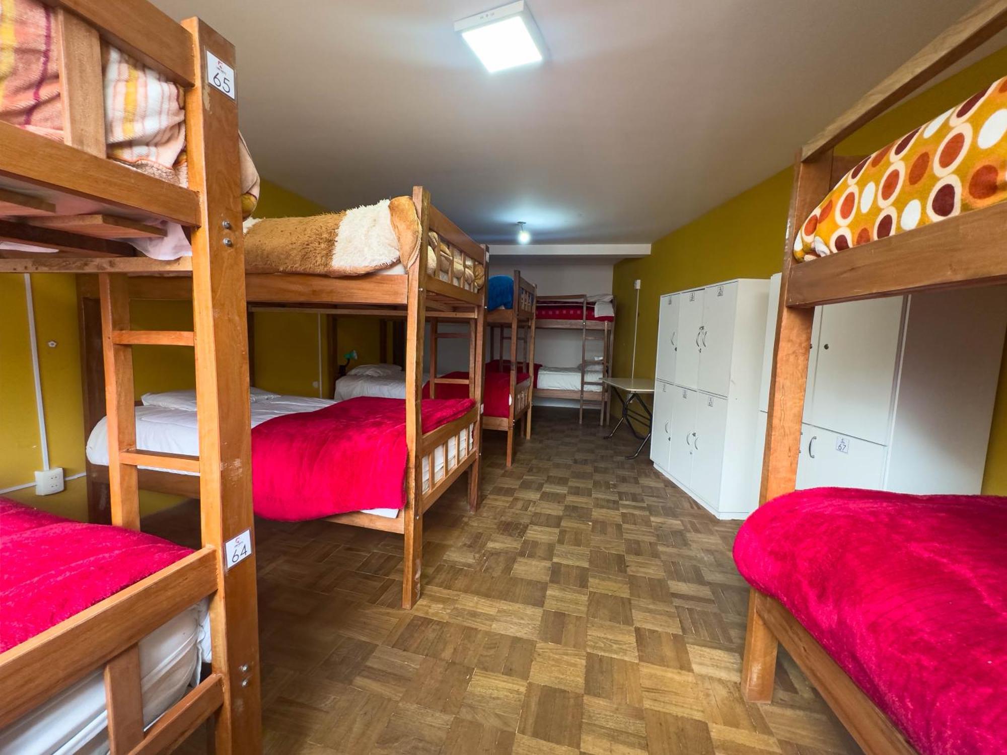 Lobo Hostel La Paz Bagian luar foto