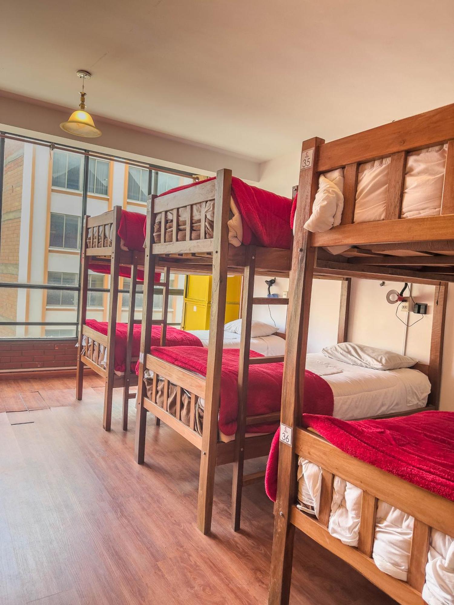 Lobo Hostel La Paz Bagian luar foto